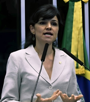 Viviane Dallasta, University of São Paulo, Brazil_GlobalAI_SummiVox